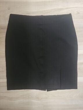 Roz & Ali Black Classic Pencil Skirt